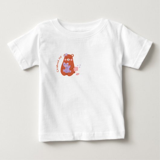 Kinderlijke Vreugde Knuffel Beer Baby T-Shirt (Voorkant)