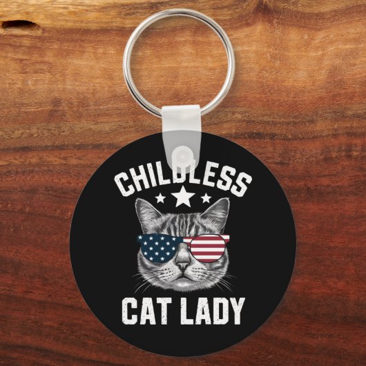 Kinderloos kat dame 2024 sleutelhanger (Voorkant)