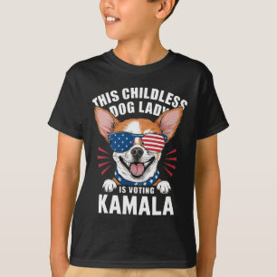 Kinderloze hondendame stemt Kamala-Harris 2024 2 T-shirt
