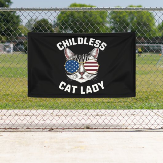 Kinderloze kat Lady Kamala Harris 2024 Spandoek (Insitu)
