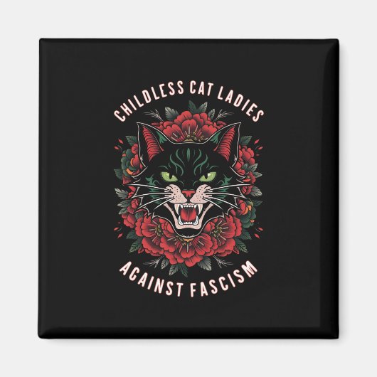 Kinderloze kattenvrouwen tegen fascisme magneet (Voorkant)