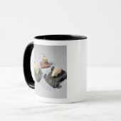 Kinderspeelgoed: een egel, een leeuw en een duif,  mok (Voorkant links)