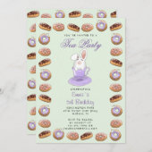 Kinderverjaardagsuitnodiging met donuts en bunny kaart (Voorkant / Achterkant)