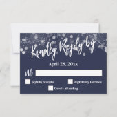 Kindly Reply by Typography Sparking Lights Navy RSVP Kaartje (Voorkant)
