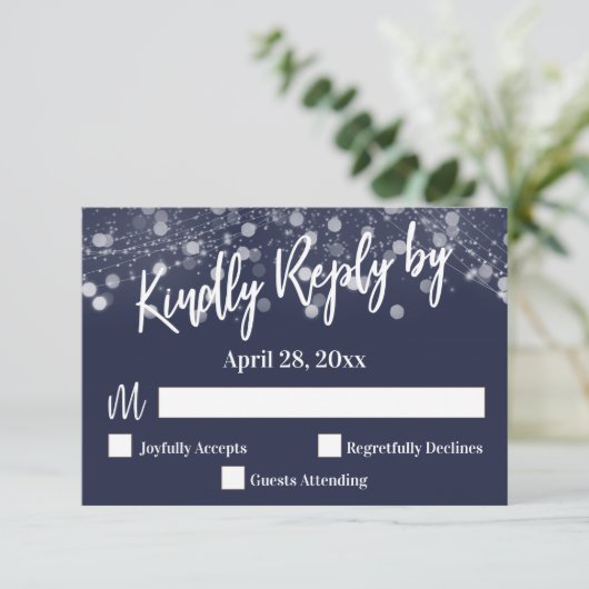 Kindly Reply by Typography Sparking Lights Navy RSVP Kaartje (Staand voorkant)
