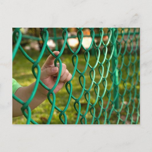 Kindvinger op hek briefkaart (Voorkant)