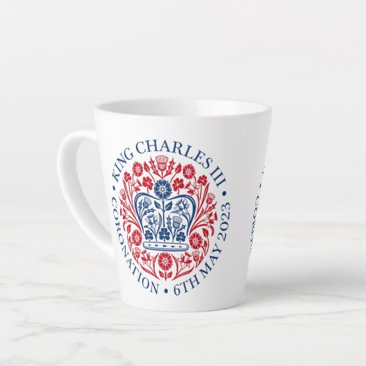 King Charles III Coronation Officiële Emblem Latte Latte Mok (Linkerhoek)