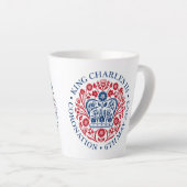 King Charles III Coronation Officiële Emblem Latte Mok (Rechterhoek)