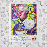 King Charles III Fun Custom Text Coronation Party Legpuzzel<br><div class="desc">Dit leuke ontwerp is de viering van de kroning van Zijne Majesteit Koning Charles III op 6 mei 2023. Het heeft een leuk, kleurrijk afbeelding van Zijne Majesteit Koning Charless III met een kleurrijke achtergrond, een theetheetheetheetheetheetheetheek en een theepot die gekanteld is om de thee uit te gieten. Een perfecte...</div>