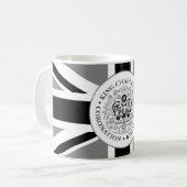 King Charles III Kroning Zwart Grijs Logo Koffiemok (Voorkant links)