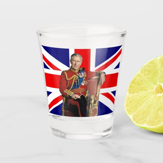 King Charles Patriotic British Christmas Shot Glas (Voorkant)