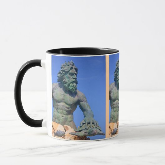 King Neptune door Shirley Taylor Mok (Links)