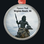 King Neptune Park, Virginia Beach, VA Metalen Ornament<br><div class="desc">Sluit het standbeeld van King Neptune,  in Neptune Park,  Virginia Beach,  VA.</div>