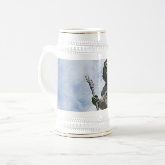 King Neptune Virginia Beach Statue Bierpul (Voorkant links)