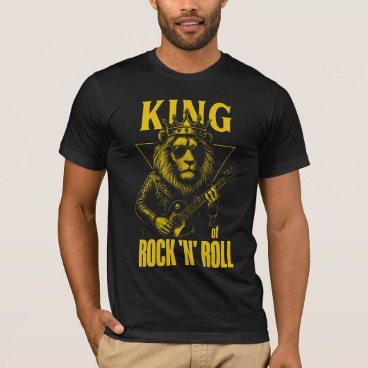 King of Rock N Roll Lion with Crown and Guitar T-shirt (Voorkant)