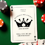 King of Spades Poker Groomsman Proposal Kaart<br><div class="desc">Deze King of Spades spelen kaart-thema bruidsjonker voorstel kaart is voorzien van kaartpak symbolen en aangepaste tekst, het aanbieden van een unieke manier om uw naaste vrienden te vragen om aan uw zijde te staan op uw trouwdag. Perfect voor een pokeravond of een door het casino van Las Vegas geïnspireerd...</div>