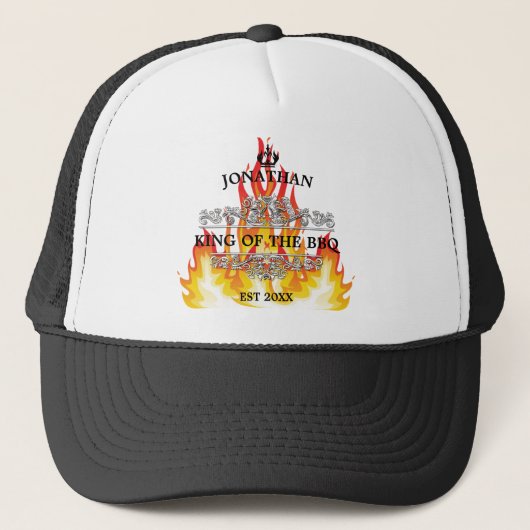 King of The BBQ Funny Quote Initiaal Name  Trucker Pet (Voorkant)