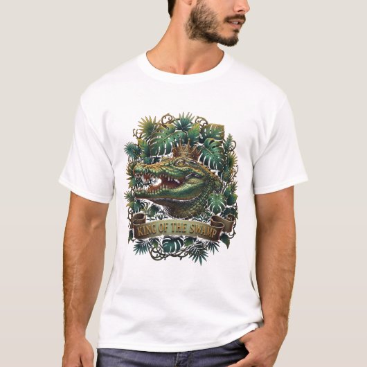 King of the Swamp – Regal Crocodile Jungle Design  T-shirt (Voorkant)