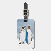 King Penguin Pair Kissing  Bagagelabel (Voorkant verticaal)