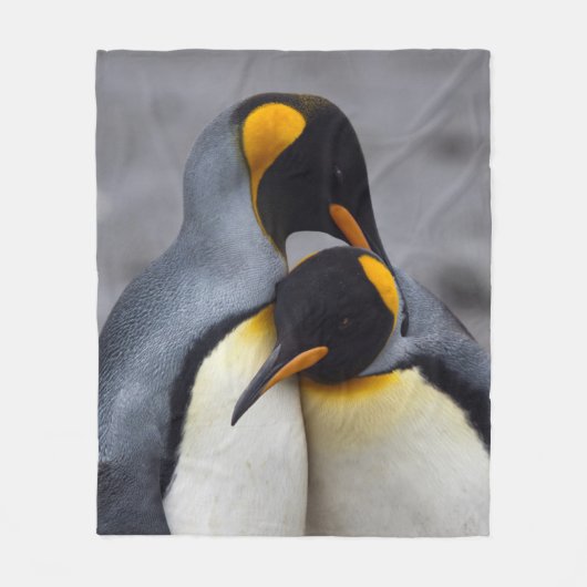 King Penguins in Love Fleece Blanket (Voorkant)