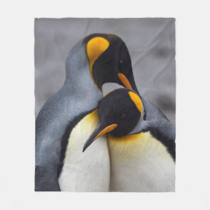 King Penguins in Love Fleece Blanket Deken