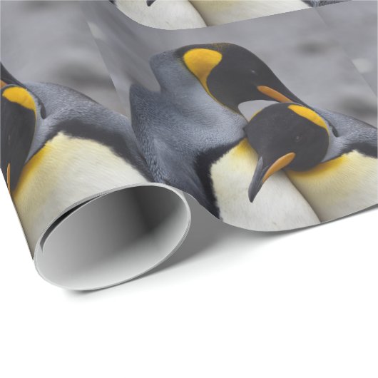 King Penguins in Love Wrapping Paper Cadeaupapier (Rol Hoek)