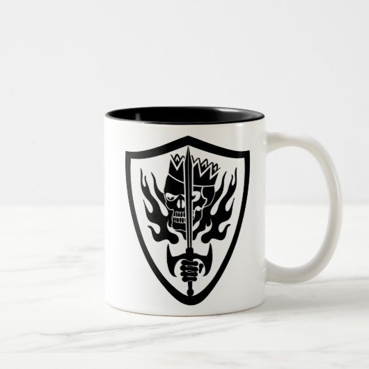 King Skull Flaming Shield Tweekleurige Koffiemok (Rechts)