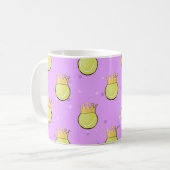 King Tennis - Seamless Pattern on Purple Koffiemok (Voorkant links)