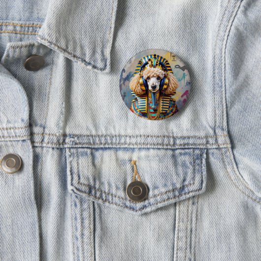 KING TUT-FRENCH POODLE RONDE BUTTON 5,7 CM (In situ)