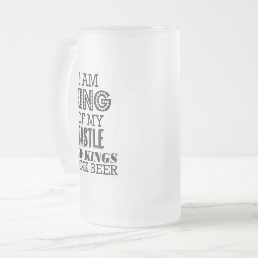 Kings Drink Beer Manly Beer Mok (Voorkant links)