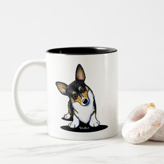 KiniArt Tri Curious Corgi Tweekleurige Koffiemok (Met donut)
