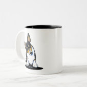 KiniArt Tri Curious Corgi Tweekleurige Koffiemok (Voorkant links)