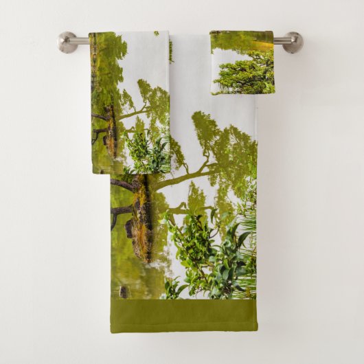 Kinkaku-ji of Golden Pavilion and Pond, Kyoto Bad Handdoek (Insitu)