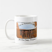 Kinzua Bridge State Park Herfst Festival Souvenir Koffiemok (Links)