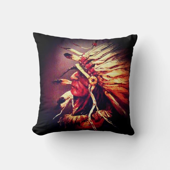 "Kiowa Chief" originele kunst Throw Kussen (Voorkant)