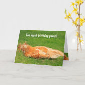 Kip met een hangoverdag kaart (Gele Bloem)