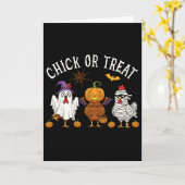 Kip of Behandeling Grappige Halloween Kip Kostuum Kaart (Gele Bloem)