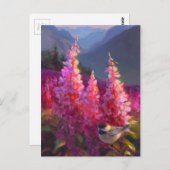 Kip op wilde alaskan-bloemen met bergen briefkaart (Voorkant / Achterkant)