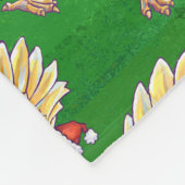 Kipkerst op groen fleece deken (Hoek)