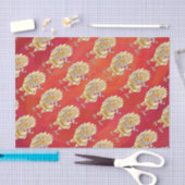 Kipkerst op rood tissuepapier (Craft)