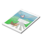 Kippen die de Weg Oversteken Grappige Cartoon Notitieblok (Linkerzijde)