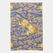 Kippen en hyacinten op geel theedoek (Verticaal)