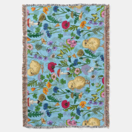 Kippen en wilde bloemen op baby blauw deken (Voorkant Verticaal)