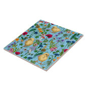Kippen en wilde bloemen op baby blauw tegeltje (Zijkant)