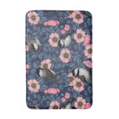 Kippen in het wild roos in roze en blauw badmat (Voorkant Verticaal)