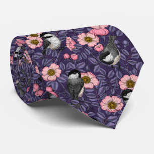 Kippen in het wild roos in roze en violet stropdas