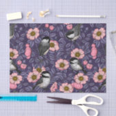 Kippen in het wild roos in roze en violet tissuepapier (Craft)