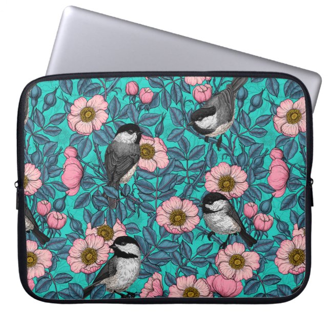 Kippen in vrij roos, roze en blauw laptop sleeve (Voorkant)