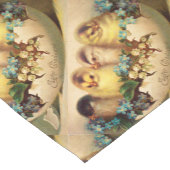 KIPPEN MET STROMEN IN EENVOUDIGERE EGG KORTE TAFELLOPER (Hoek)