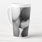 Kippeneieren in zwart-wit latte mok (Linkerhoek)